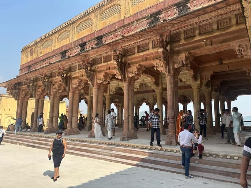 From Jaipur: Taj Mahal, Agra Fort, Baby Taj Day Trip by Car - Lunch in Agra, with one important qualification