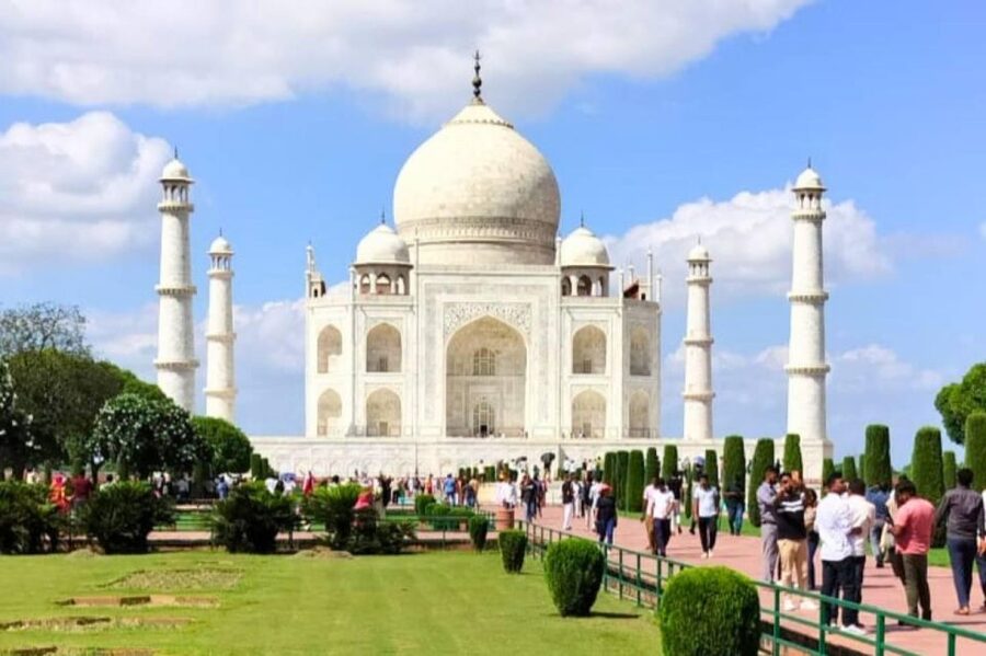 From Jaipur: Taj Mahal, Agra Fort, Baby Taj Day Trip by Car - Guides can make or break the day