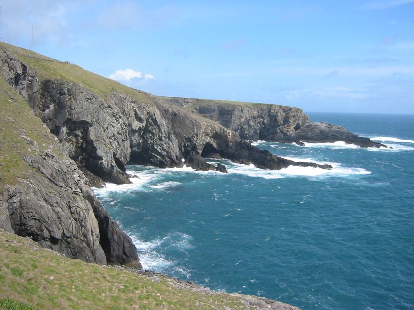 From Killarney: Day Trip to Dingle - From Killarney to the Atlantic at Inch Beach