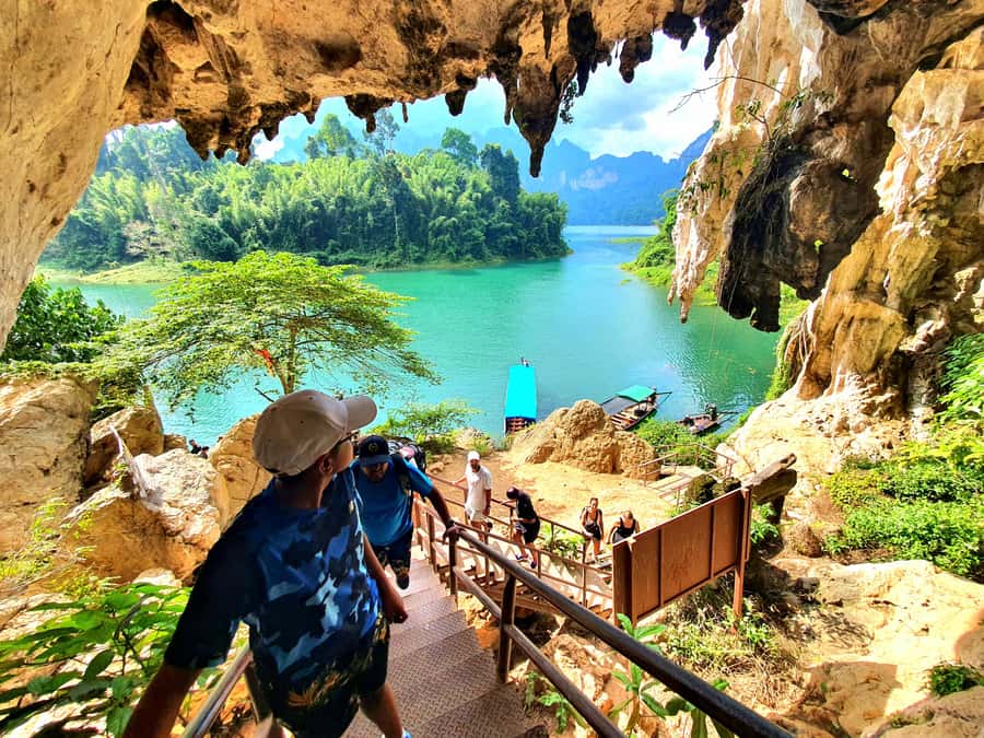 From Krabi: Cheow Lan Lake Day Trip with Lunch at Rafthouse - Why Cheow Lan Lake is worth the long road trip