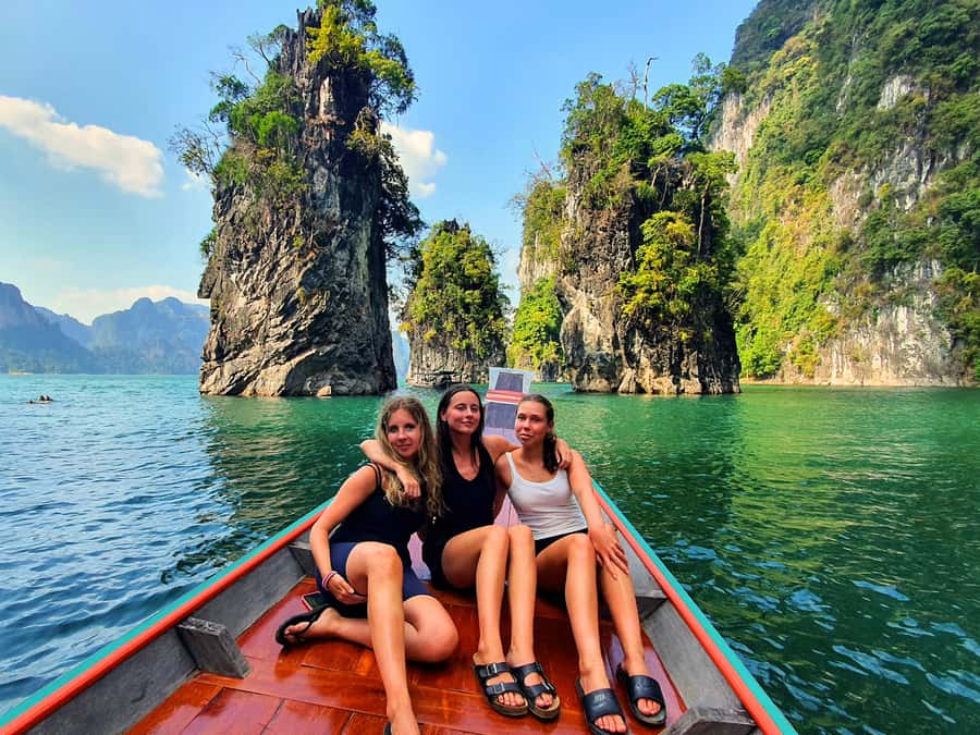 From Krabi: Cheow Lan Lake Day Trip with Lunch at Rafthouse - Rajjaprabha Dam and the first views of the lake