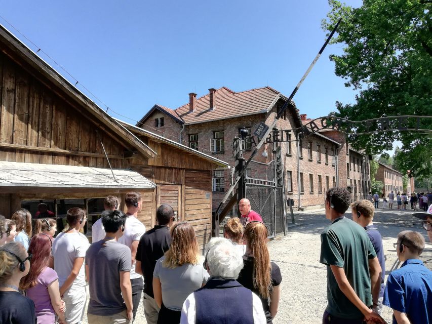 From Krakow: Auschwitz and Wieliczka Salt Mine Full-Day Trip - Transport, organization, and the long-day reality