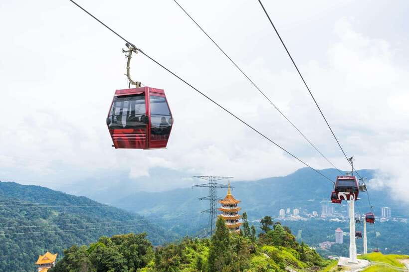 From Kuala Lumpur: Private Genting Highlands Day Trip - What you find at 1,830 meters