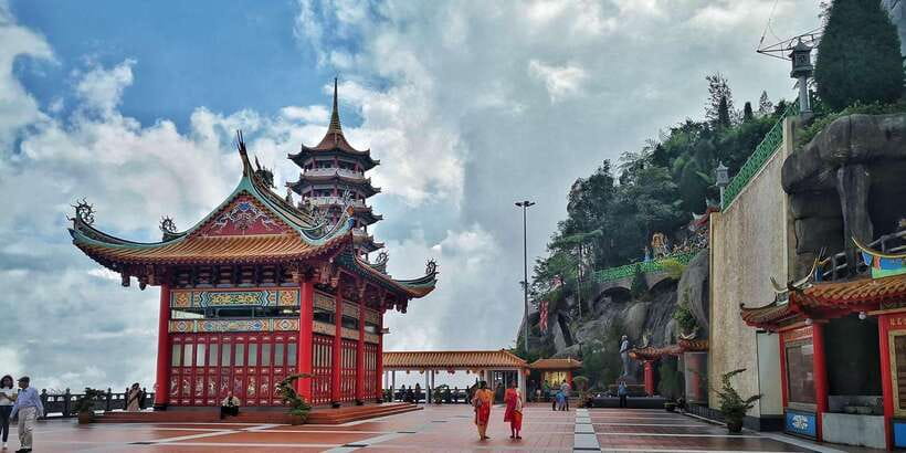 From Kuala Lumpur: Private Genting Highlands Day Trip - The Genting Skyway cable car ride