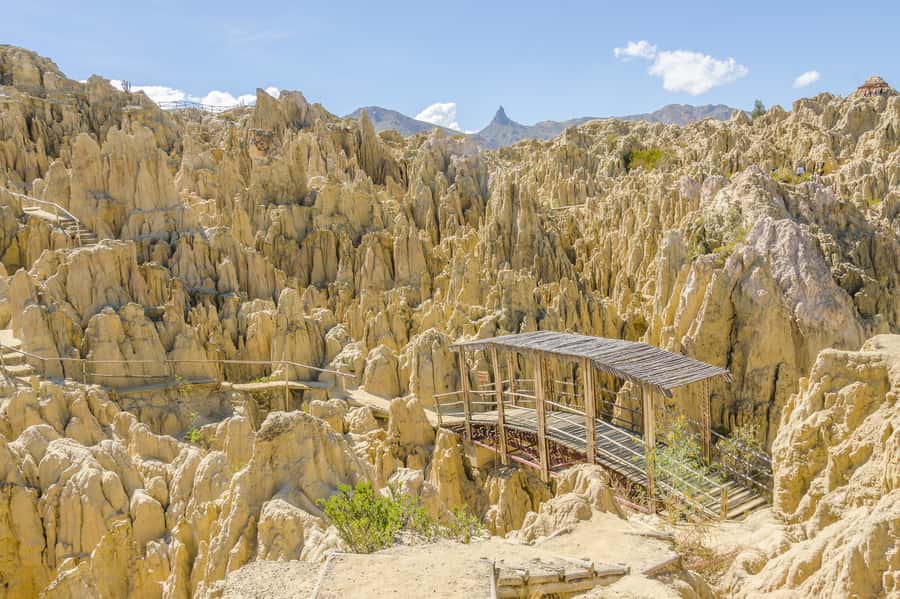 From La Paz: Day Trip to Chacaltaya and Moon Valley - Two dramatic stops outside La Paz