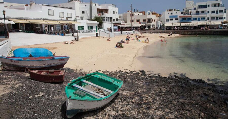 From Lanzarote: Day Trip to Fuerteventura and Corralejo - Why this day trip works from Lanzarote