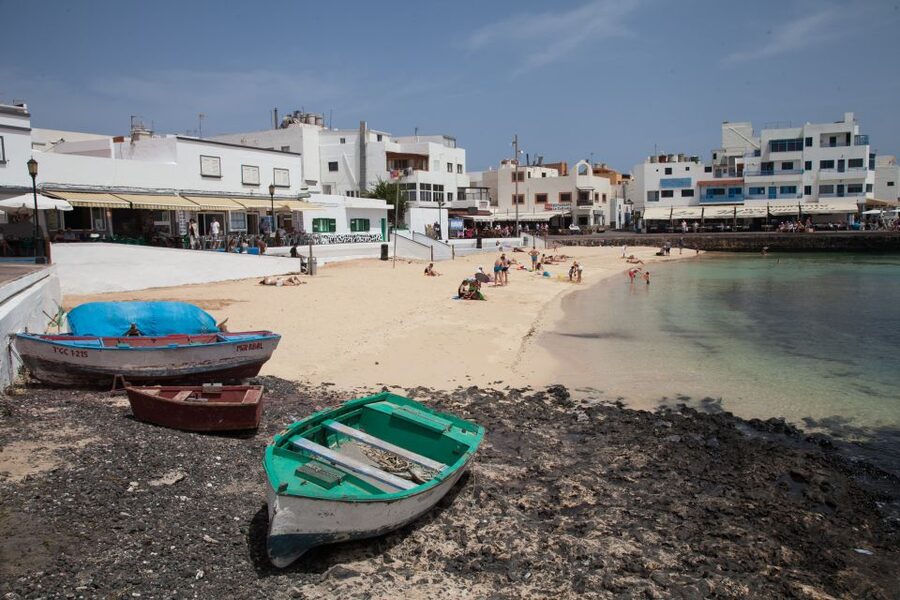 From Lanzarote: Day Trip to Fuerteventura and Corralejo - Early pickup and the ride to Playa Blanca