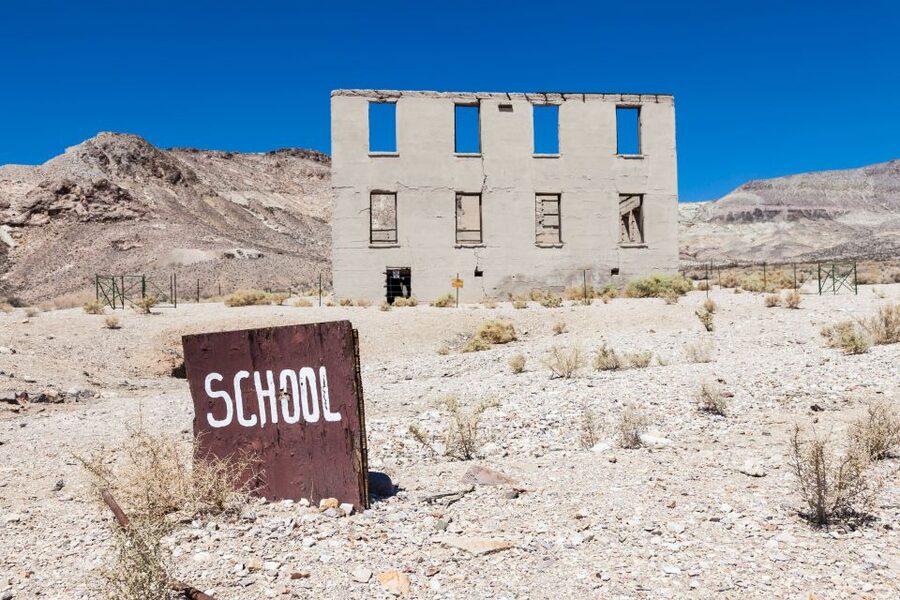 From Las Vegas: Death Valley & Rhyolite Ghost Town Day Trip - Badwater Basin brings the heat home
