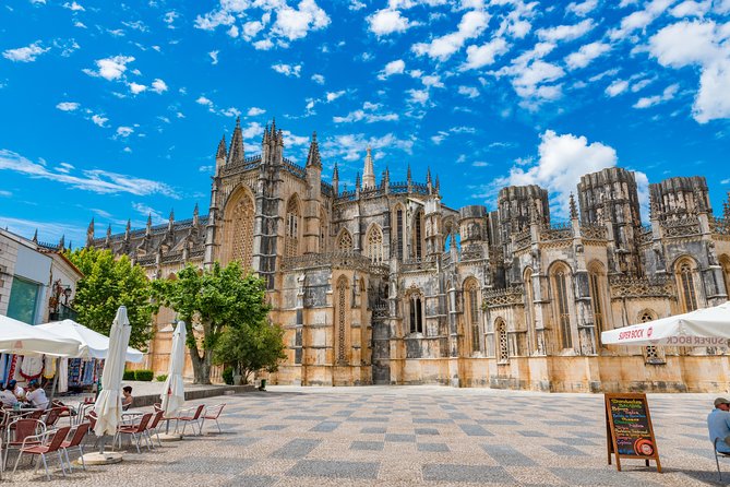 From Lisbon: Fatima Batalha Nazare & Obidos Small Group Day Trip - What the guides add, and where the experience can fall short