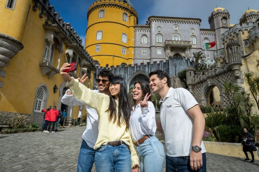 From Lisbon: Sintra & Pena Palace Day Trip with Wine Tasting - Walking through Sintra’s romantic setting