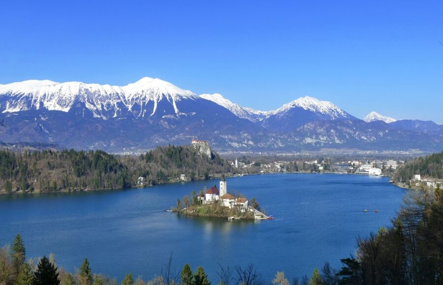From Ljubljana: Private Bled Lake Day Trip - Why an early morning trip to Lake Bled works