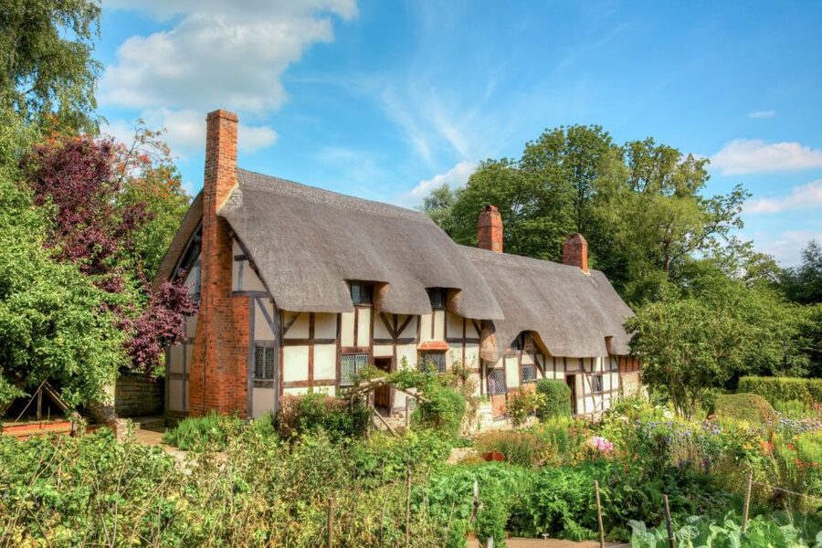From London: Cotswolds and Oxford Guided Day-Trip - Oxford: College Spires, Stories, and Free Time