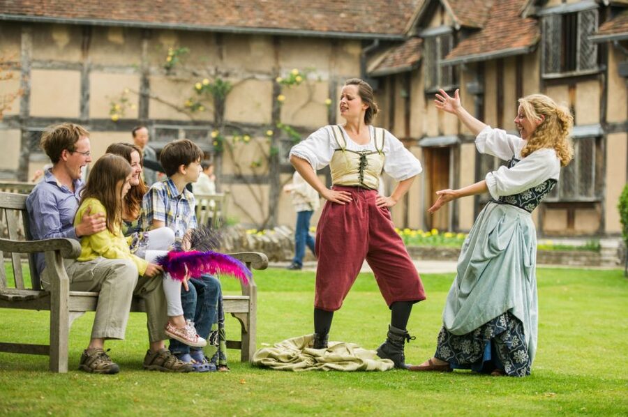 From London: Shakespeare's Stratford-upon-Avon Day Trip - Shakespeare’s Birthplace: the best starting point