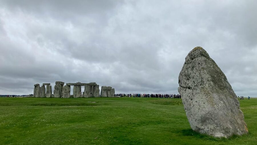 From London: Stonehenge Day Trip with Audioguide - Three hours at Stonehenge