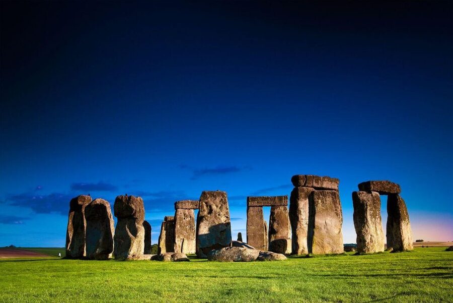 From London: Stonehenge & Roman Baths Full-Day Trip - Who should book this day trip?
