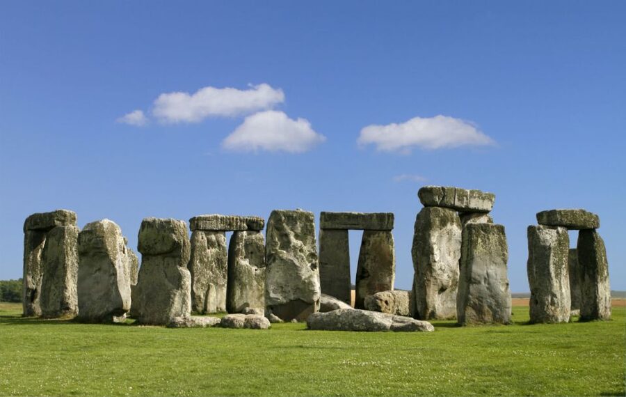 From London: Windsor Castle and Stonehenge Day Trip - Should you book the Windsor Castle and Stonehenge day trip?