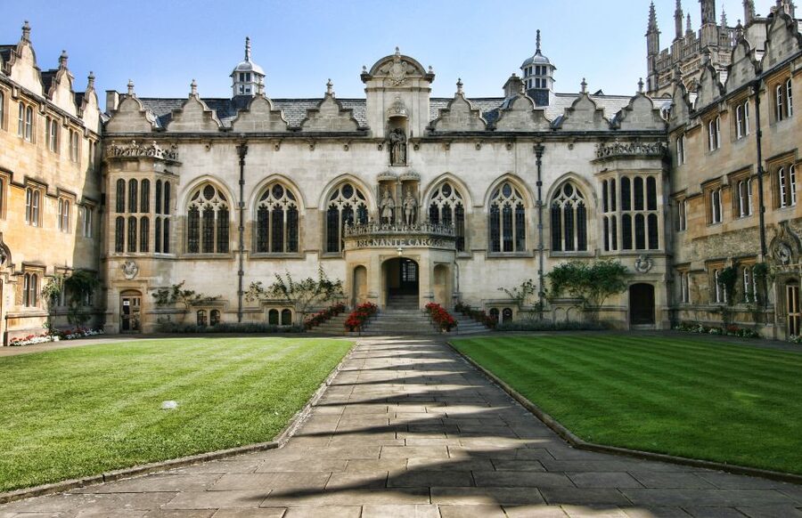 From London: Windsor, Oxford & Stonehenge Full-Day Trip - Oxford: cobbled lanes, colleges, and Harry Potter locations