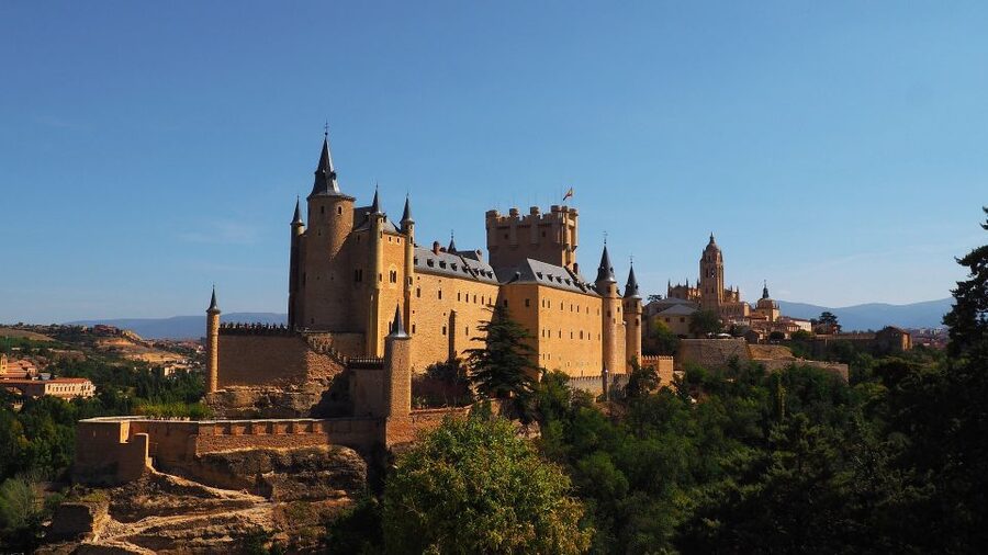 From Madrid: Ávila and Segovia Guided Day Trip - Ávila Cathedral, San Vicente, and Santa Teresa