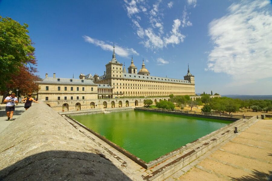 From Madrid: El Escorial, Valley and Segovia Day Trip - Why this three-stop day trip is worth considering