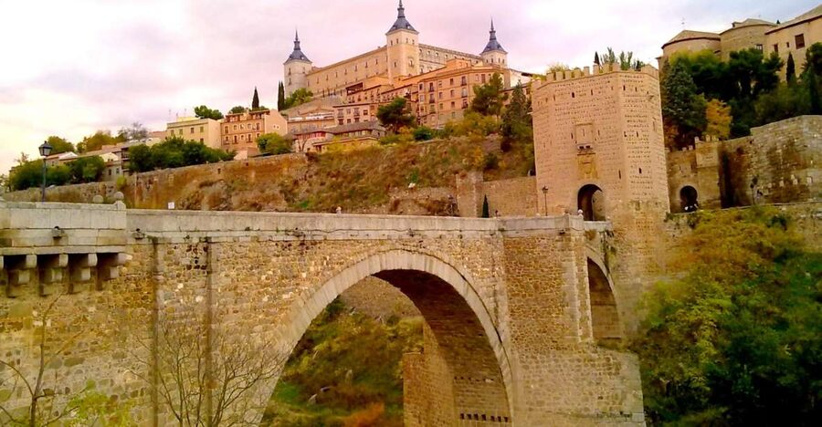 From Madrid: Guided Day Trip to Segovia and Toledo - Why combine Segovia and Toledo?