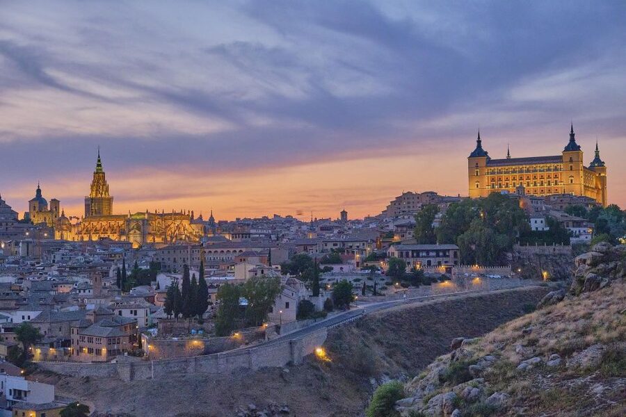 From Madrid: Private Highlights of Toledo Guided Day Trip - Mirador del Valle gives you the Toledo postcard
