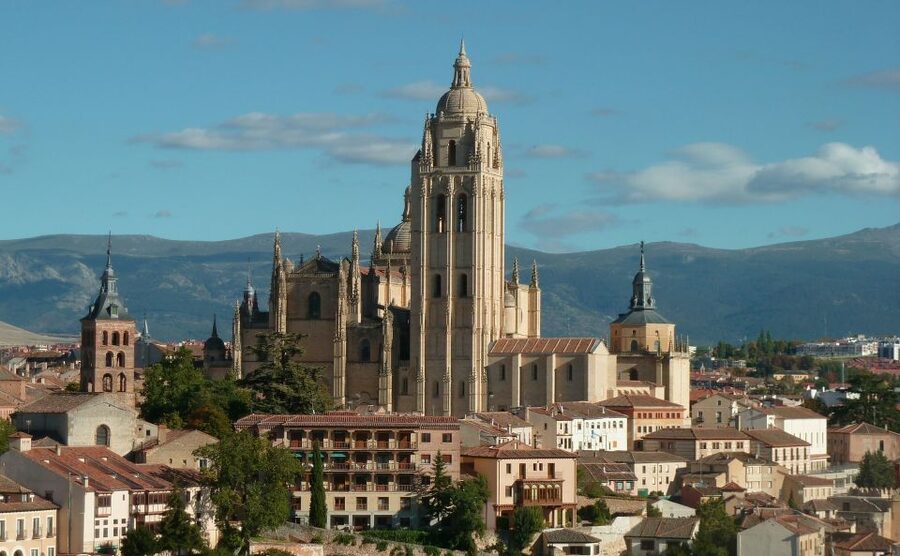 From Madrid: Segovia & Avila Day Trip with Optional Tickets - Who will get the most from this day trip?