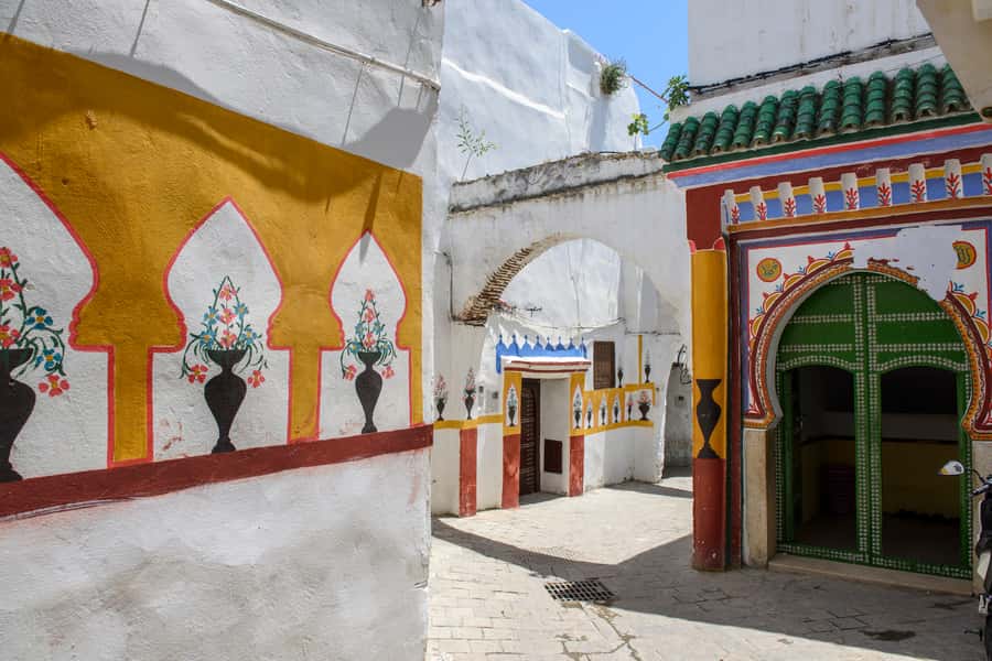 From Malaga and Costa del Sol: Day Trip to Tetouan, Morocco - Lunch with Moroccan music