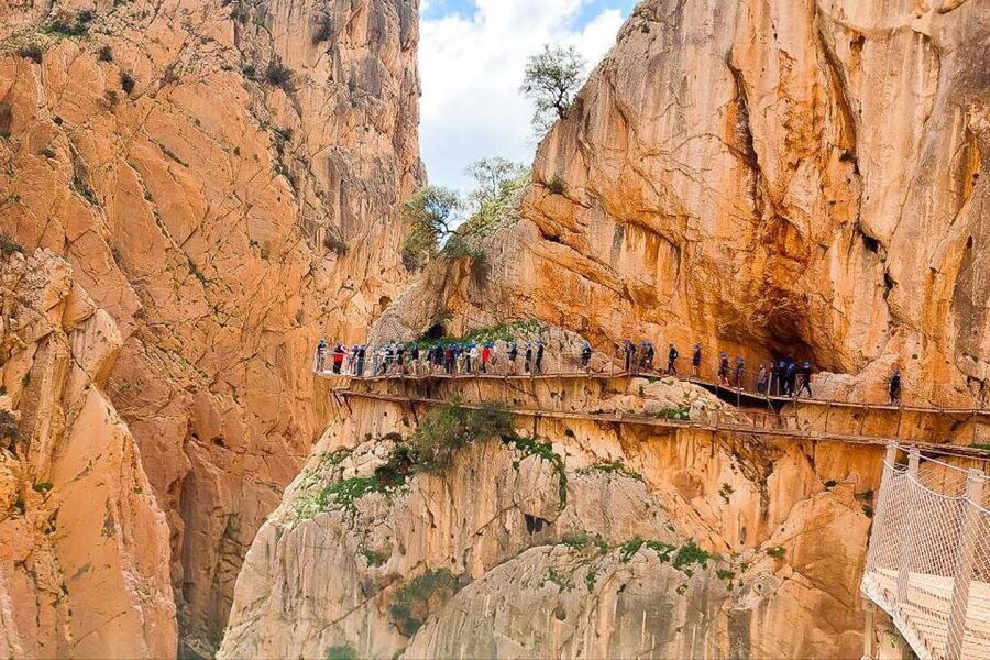 From Málaga: Caminito del Rey Guided Day Trip - Entering Gaitanes Gorge