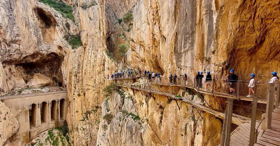 From Málaga: Caminito del Rey Guided Day Trip - What to bring and how to prepare