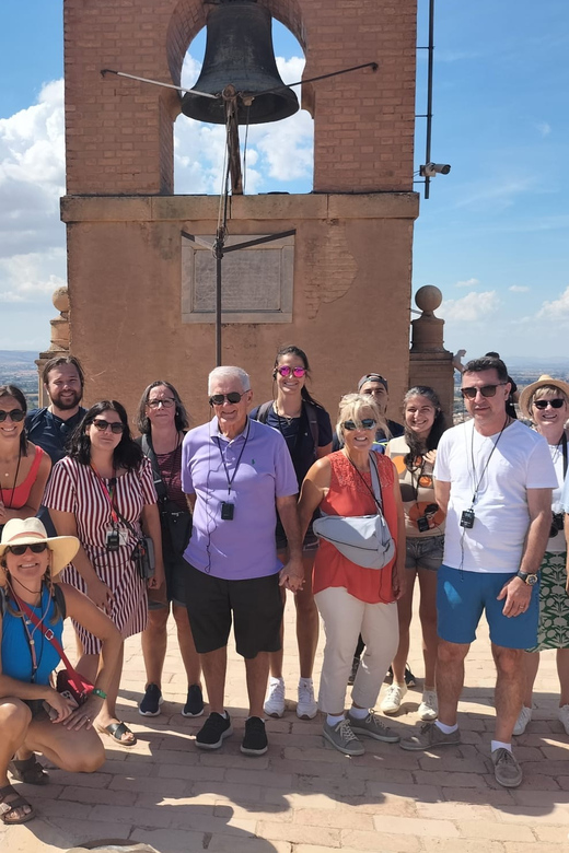 From Malaga: Day Trip to Alhambra by Bus with Entry Tickets - Why this Alhambra trip from Malaga works