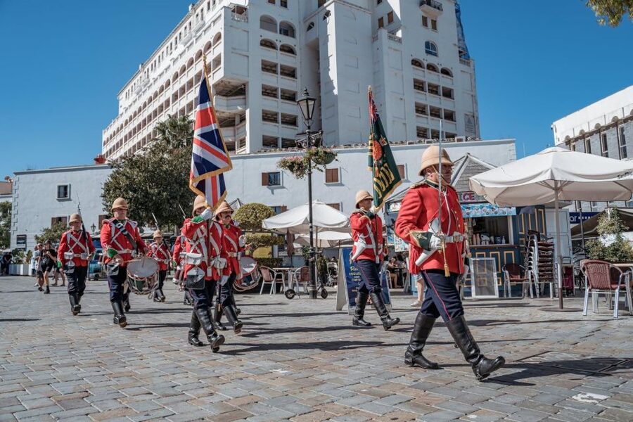 From Malaga: Full-Day Trip to Gibraltar - Reaching the Rock: walk, cable car, or taxi