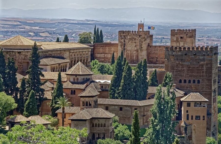 From Malaga: Granada Full-Day Trip with Alhambra - Leaving Malaga at Calle San Jacinto