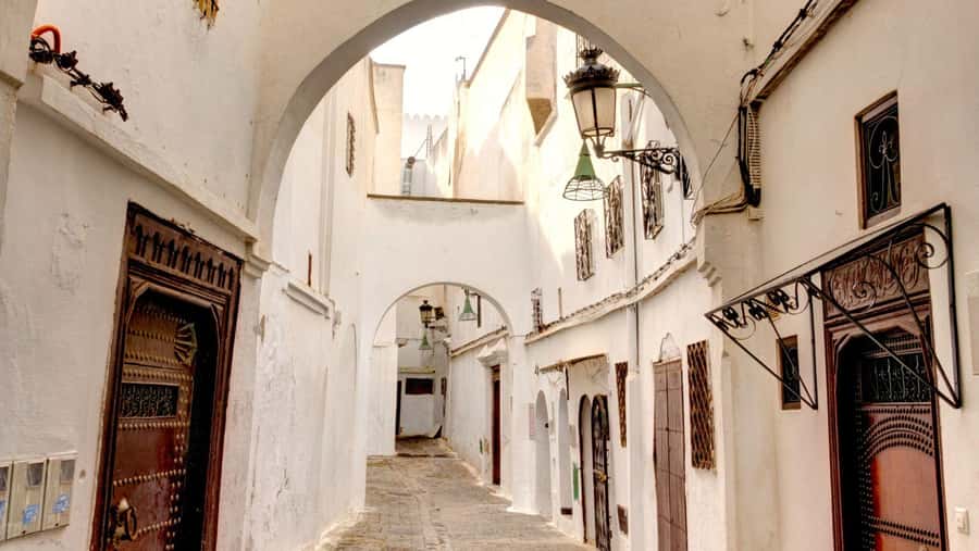 From Málaga: Morocco Day Trip with Tour Guide and Lunch - Lunch with couscous, pastries, and live music