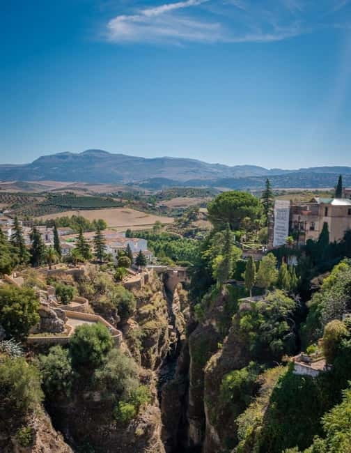 From Malaga: Ronda & Setenil de las Bodegas Day Trip - Lunch, coffee, and free time