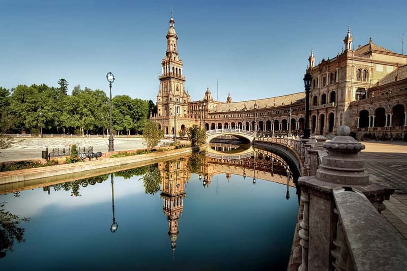 From Malaga: Seville Day Trip with Real Alcázar Tickets - Key points to know before booking