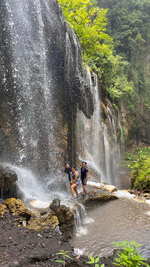 From Malang: Tumpak Sewu Waterfall Day Trip (Sharing) - The descent is the real adventure