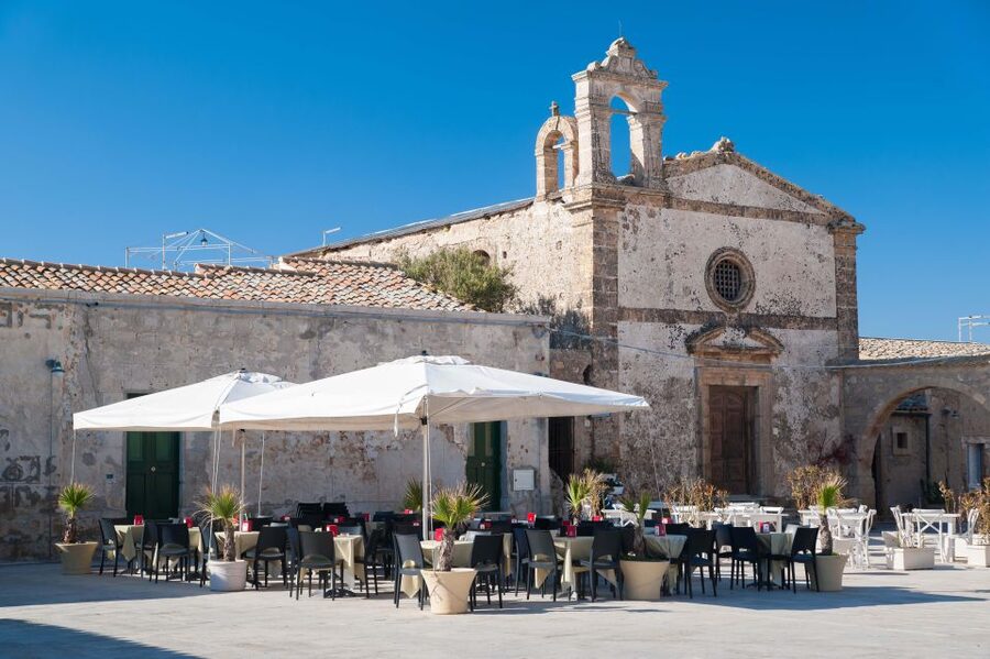 From Malta: Syracuse and Marzamemi Day Trip with Guide - Syracuse and Ortygia in 2.5 hours