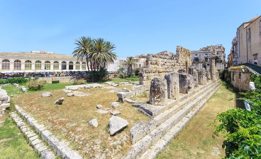 From Malta: Syracuse and Marzamemi Day Trip with Guide - How the pace feels on the ground