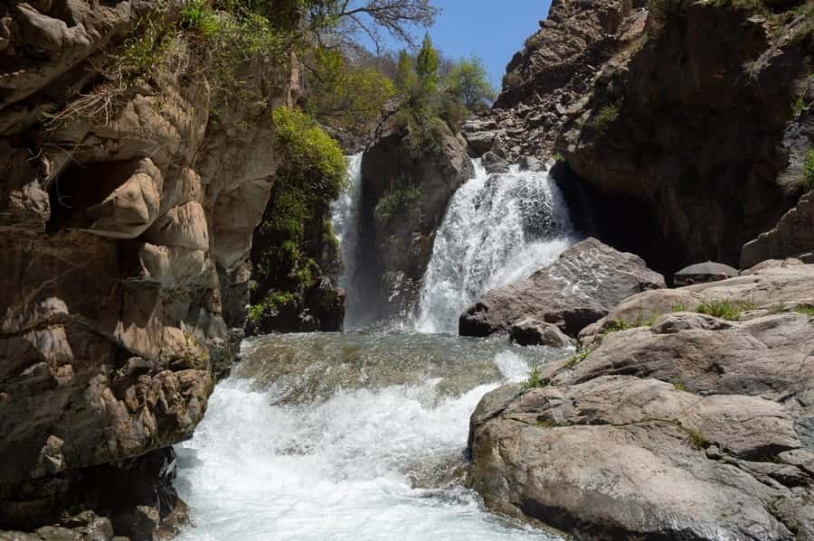 From Marrakech: Atlas Mountains and Three Valleys Day Trip - Leaving Marrakech for the Atlas foothills