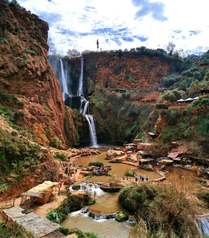 From Marrakech:Ouzoud Waterfalls Day Trip with Boat Tour - First views of the 110-meter cascades