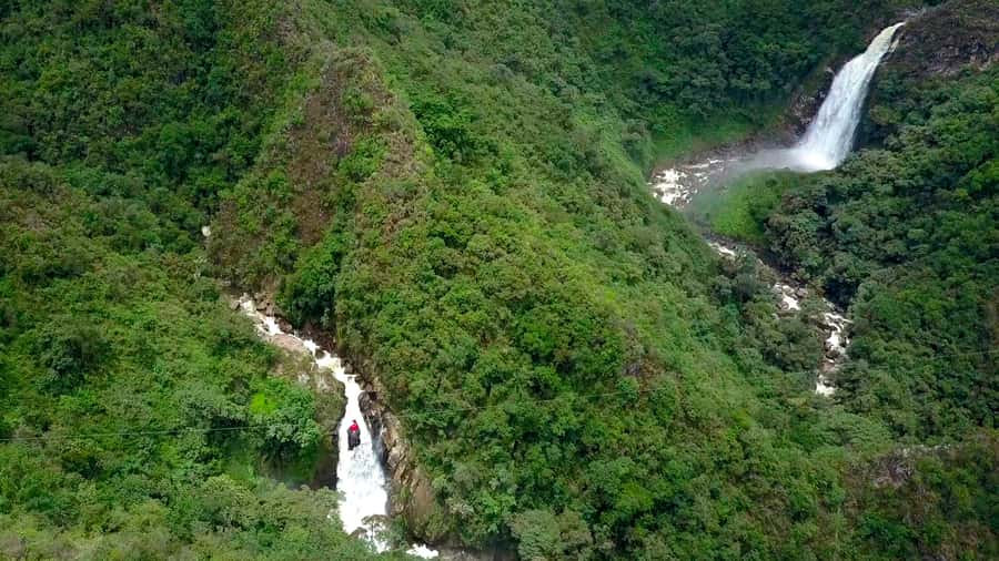 From Medellín: Dream Hammocks, Zipline, & Waterfall Day Trip - The 150-meter hammocks are the unusual highlight