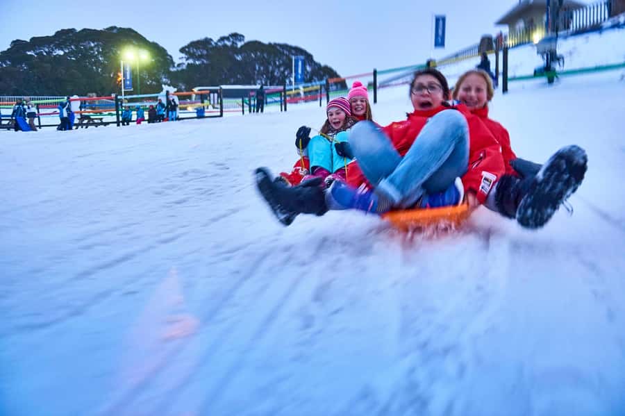 From Melbourne: Day Trip to Mt Buller by Premium Tour Coach - Finding Bay 58 at Southern Cross Station