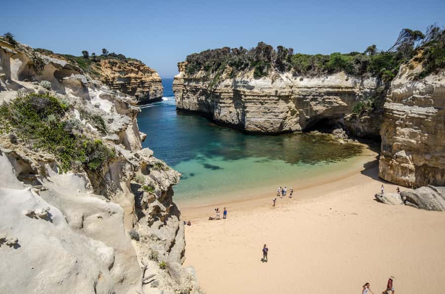 From Melbourne: Reverse Great Ocean Road Day Trip with Lunch - A guided rainforest walk in the Great Otways