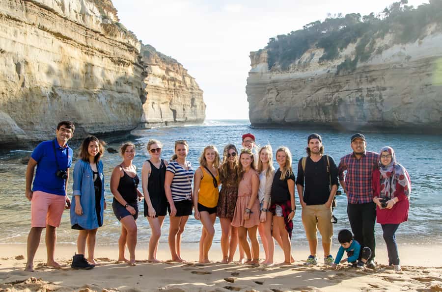 From Melbourne: Reverse Great Ocean Road Day Trip with Lunch - Guides make a real difference