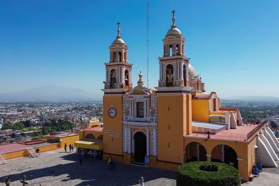 From Mexico City: Puebla, Cholula and Tonantzintla Day Trip - Parián Market and Talavera pottery