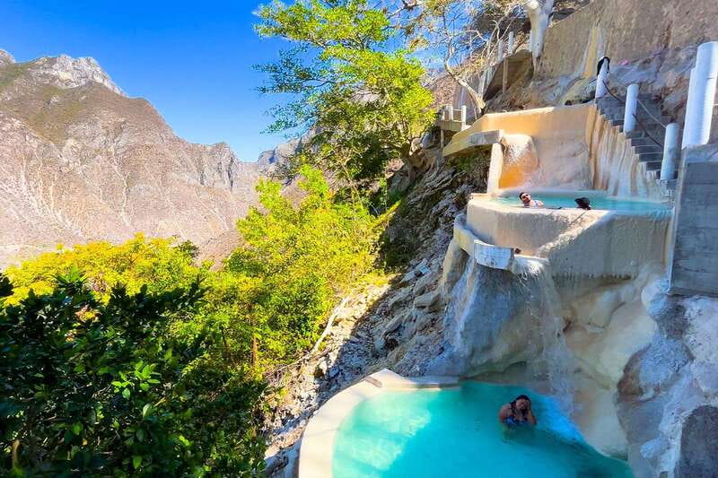 From Mexico City: Tolantongo Hot Springs Day Trip with Guide - First views of Tolantongo