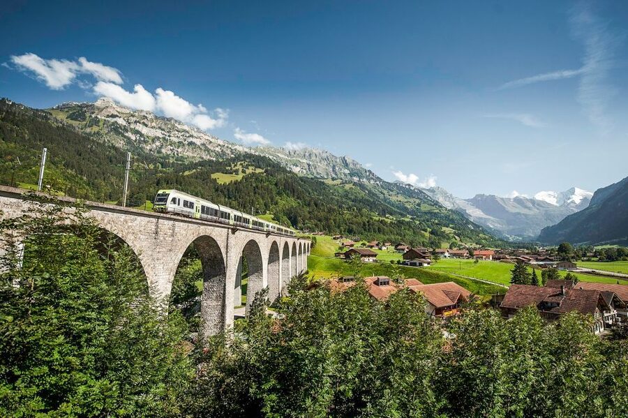 From Milan: Interlaken & Swiss Alps Day Trip - Spiez and the change from rails to water