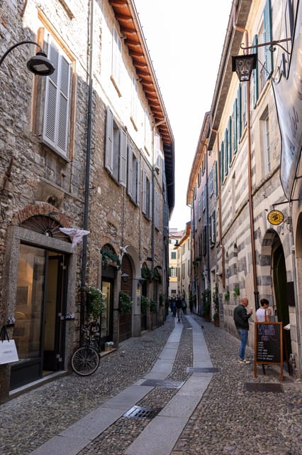 From Milan: Varenna, Bellagio, and Como Day Trip - Seeing Lake Como from the boat