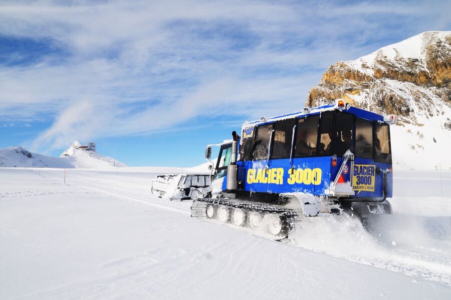 From Montreux: Glacier 3000 Day Trip - Reaching Glacier 3000 by cable car