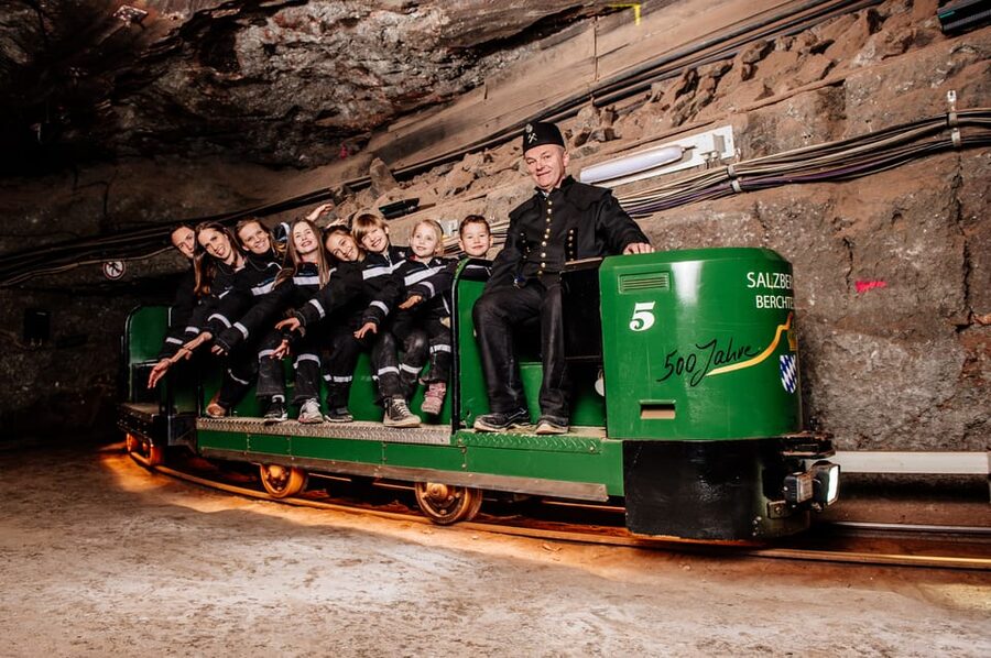 From Munich: Königssee Day Trip with Boat Ride and Salt Mine - The Echo Show on Königssee